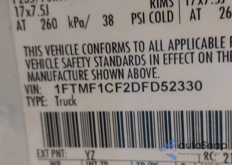 2013 Ford F150 z USA, uszkodzony, nr VIN 1FTMF1CF2DFD52330